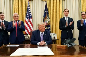Trump annonce un «accord de paix historique» entre Israël et les Émirats arabes unis