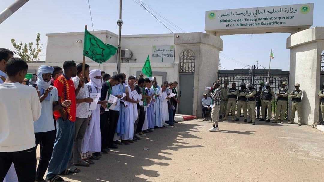 L’UNEM proteste contre l’exclusion de certains étudiants éligibles aux bourses 