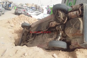 Nouakchott : spectaculaire chute d'un véhicule dans un réseau de canalisations hydrauliques (Photos)