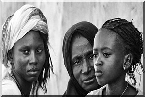 Villages sans hommes : Entre crise alimentaire et mimétisme social 