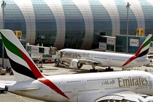 La Tunisie suspend les vols d’Emirates après une mesure ciblant les Tunisiennes 