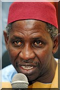 Le chef de AJD/MR, Ibrahima Sarr, dépose sa candidature à la présidentielle du 6 juin en Mauritanie.  