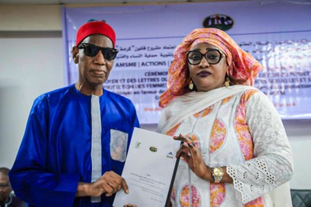 Cérémonie officielle de remise des Mémorandums de plaidoyer en faveur de l’adoption du projet de loi KARAMA [Photo/Reportage]