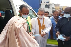 Nouadhibou : le maire recommande le port du masque aux chauffeurs et aux passagers (PHOTOS)