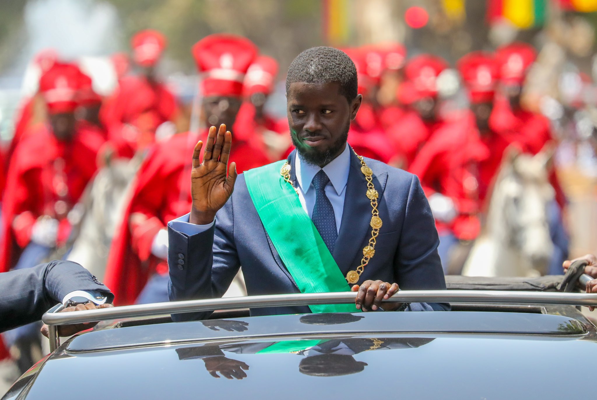 Sénégal : le président Bassirou Diomaye Faye annonce l’audit des contrats miniers, pétroliers et gaziers 