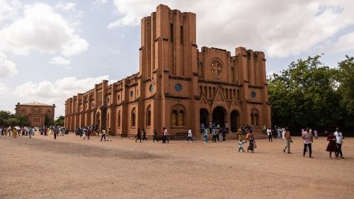 Burkina Faso : au moins 73 morts dans une attaque à l'est du pays revendiquée par le Jnim