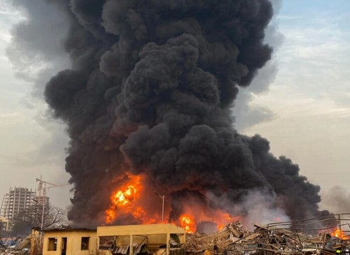 Guinée : un immense incendie dans un dépôt de carburant à Conakry fait plusieurs morts 