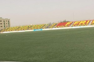 L’histoire du Stade Cheikha Ould Boydiya, de la terre battue au synthétique